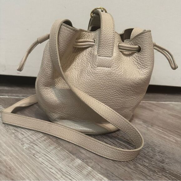 CUYANA Mini Drawstring Buckle Bucket Bag Leather Crossbody Cream Neutral - Picture 7 of 12